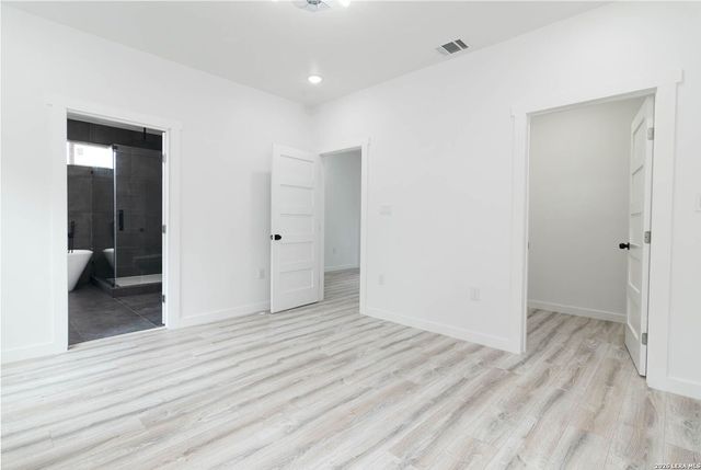 1339 SCHLEY AVE, San Antonio, TX 78210