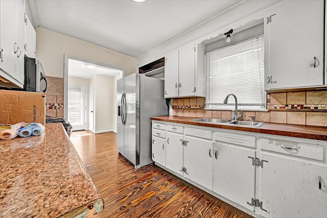 1810 Lawnhill ST SW, Roanoke, VA 24015