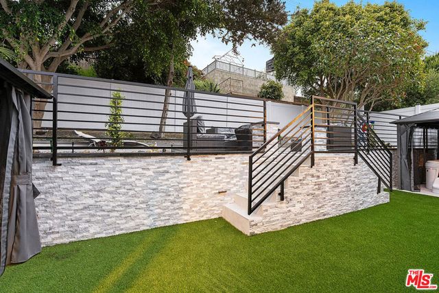 8222 Pershing Drive, Playa Del Rey, CA 90293