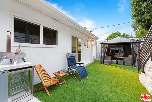 8222 Pershing Drive, Playa Del Rey, CA 90293