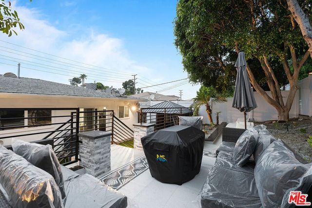 8222 Pershing Drive, Playa Del Rey, CA 90293