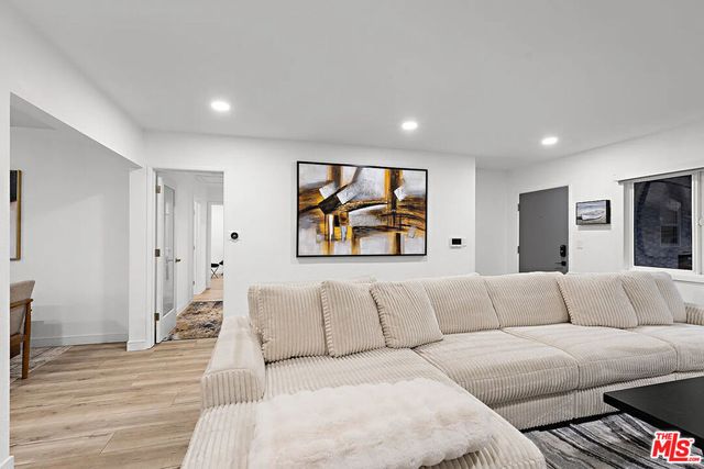 8222 Pershing Drive, Playa Del Rey, CA 90293