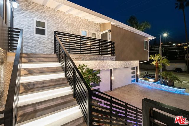 8222 Pershing Drive, Playa Del Rey, CA 90293