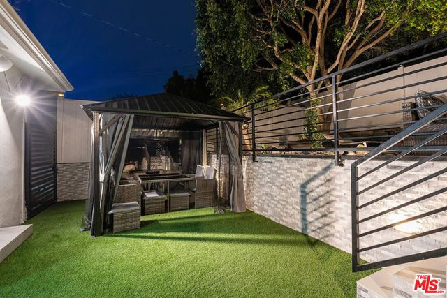 8222 Pershing Drive, Playa Del Rey, CA 90293