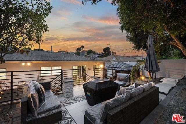 8222 Pershing Drive, Playa Del Rey, CA 90293