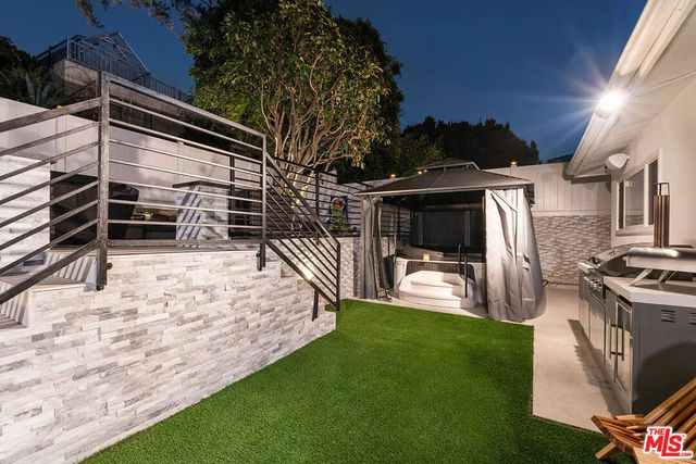 8222 Pershing Drive, Playa Del Rey, CA 90293