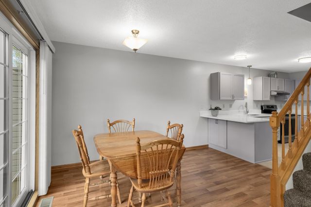 518 Lovell Avenue 1, Roseville, MN 55113