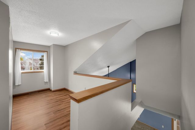 518 Lovell Avenue 1, Roseville, MN 55113
