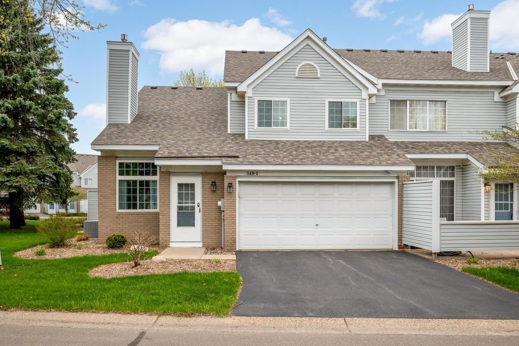 518 Lovell Avenue 1, Roseville, MN 55113