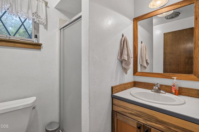 475 Penny Lane, Grants Pass, OR 97527