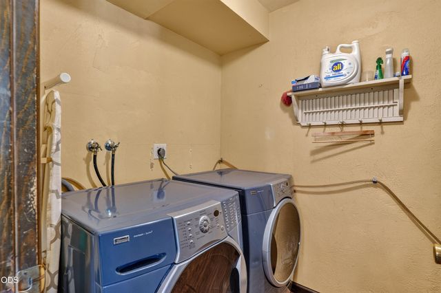 475 Penny Lane, Grants Pass, OR 97527