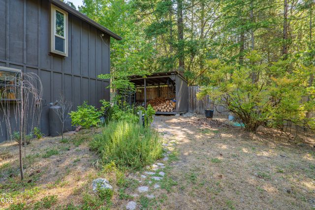 475 Penny Lane, Grants Pass, OR 97527