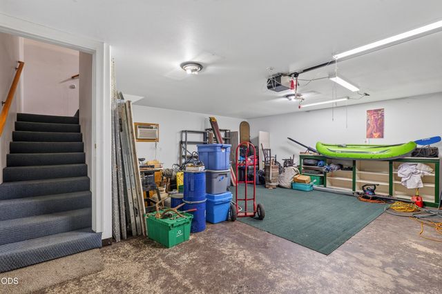 475 Penny Lane, Grants Pass, OR 97527