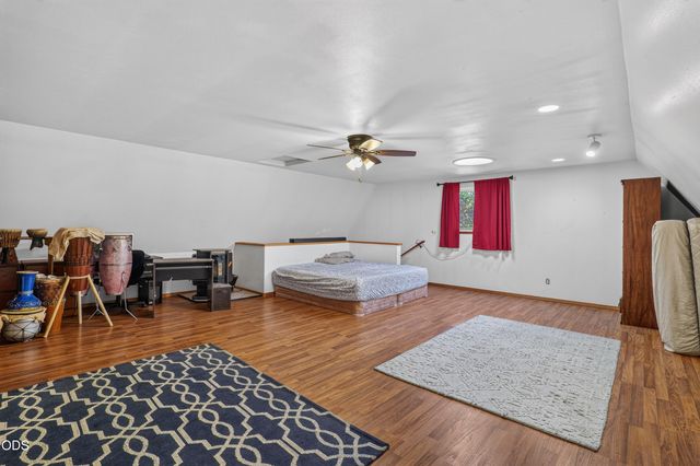 475 Penny Lane, Grants Pass, OR 97527