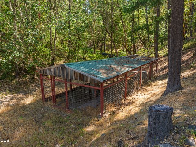 475 Penny Lane, Grants Pass, OR 97527