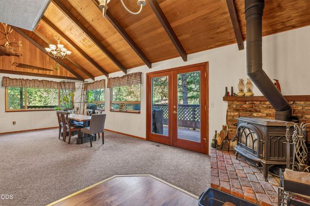 475 Penny Lane, Grants Pass, OR 97527