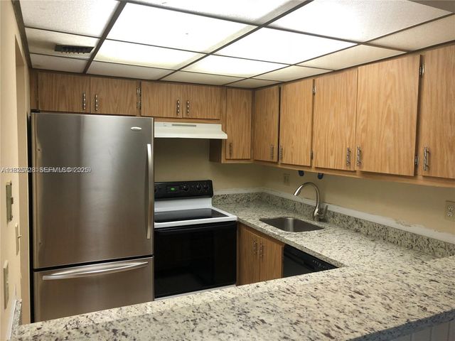 5995 Washington Street 233, Hollywood, FL 33023