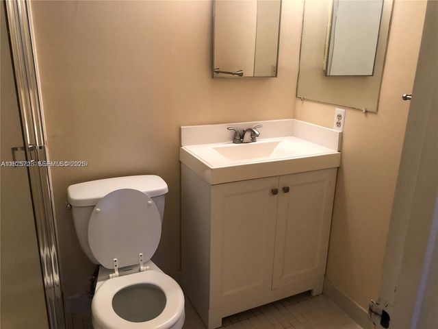 5995 Washington Street 233, Hollywood, FL 33023