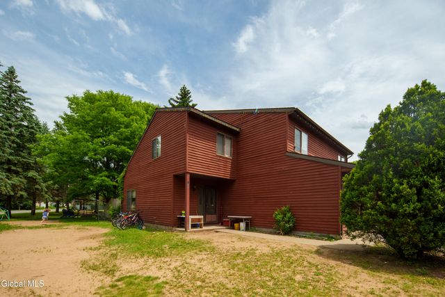 101-103 Stone Ridge Court, Guilderland, NY 12009