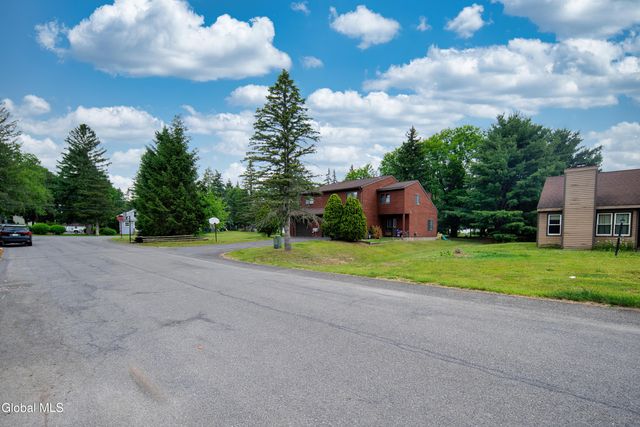 101-103 Stone Ridge Court, Guilderland, NY 12009
