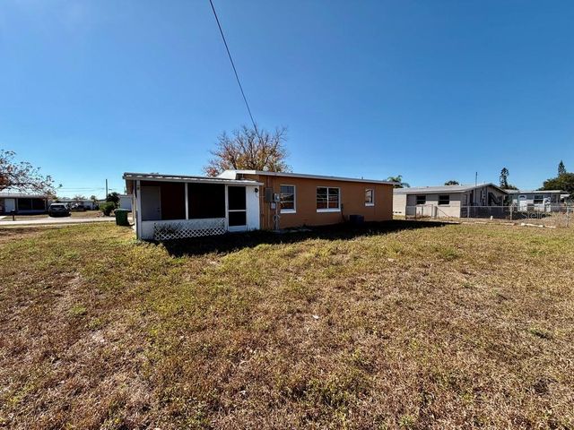 21202 MEEHAN AVENUE, Port Charlotte, FL 33952