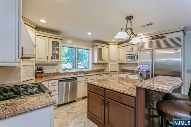 273 Wilson Drive, Cresskill, NJ 07626