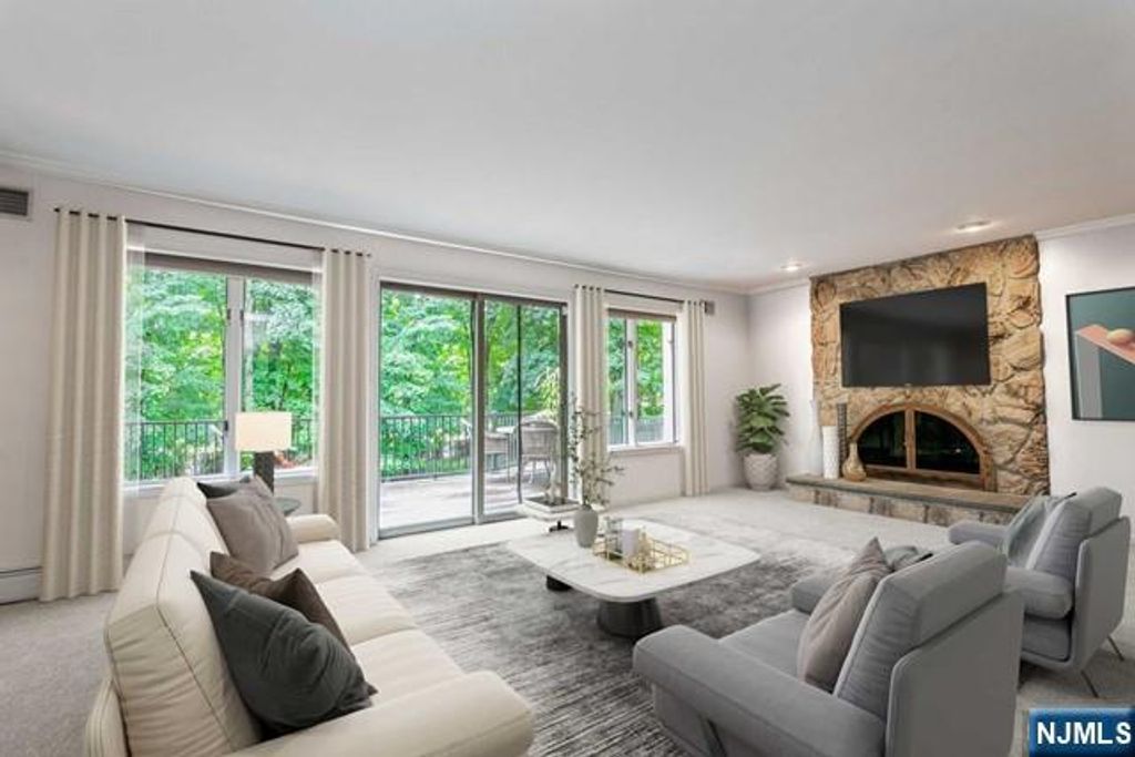 273 Wilson Drive, Cresskill, NJ 07626