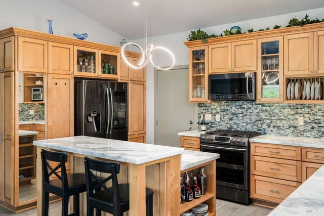 3037 Foothill Blvd, Calistoga, CA 94515