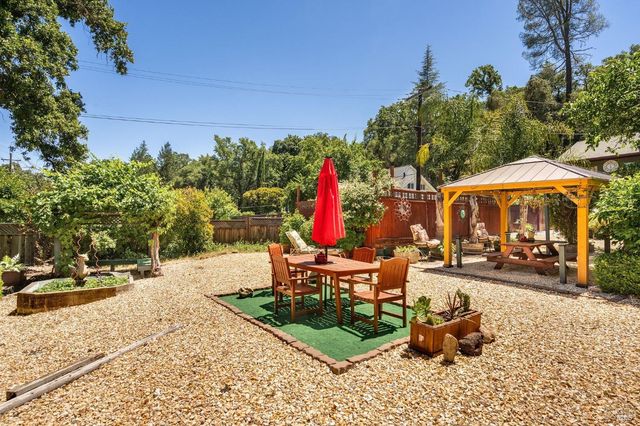 3037 Foothill Blvd, Calistoga, CA 94515