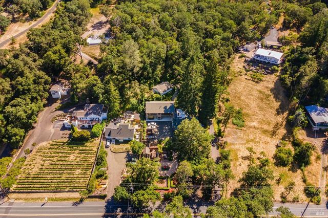 3037 Foothill Blvd, Calistoga, CA 94515