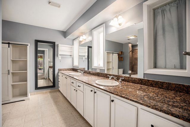 3014 Bayou Drive, La Porte, TX 77571
