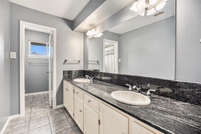 3014 Bayou Drive, La Porte, TX 77571