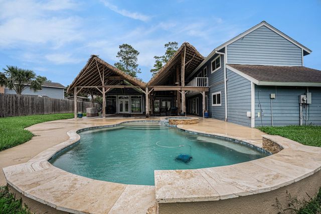 3014 Bayou Drive, La Porte, TX 77571