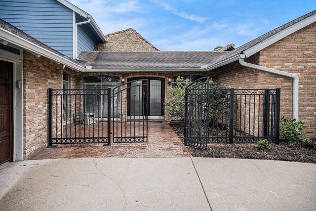 3014 Bayou Drive, La Porte, TX 77571