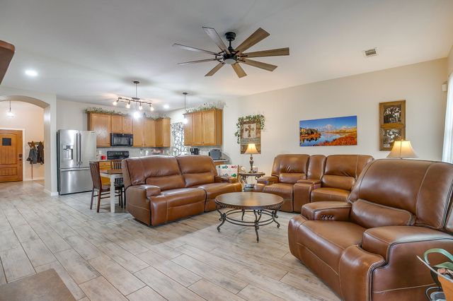 5800 Show Master Lane, Fort Worth, TX 76179