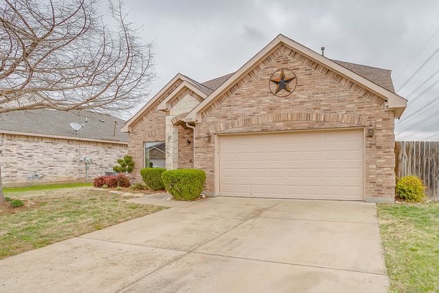 5800 Show Master Lane, Fort Worth, TX 76179