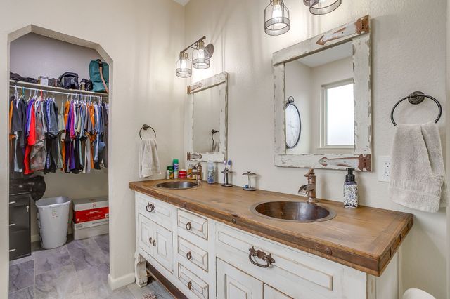 5800 Show Master Lane, Fort Worth, TX 76179