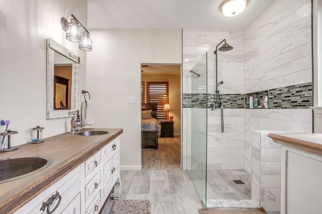 5800 Show Master Lane, Fort Worth, TX 76179