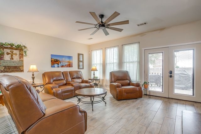 5800 Show Master Lane, Fort Worth, TX 76179