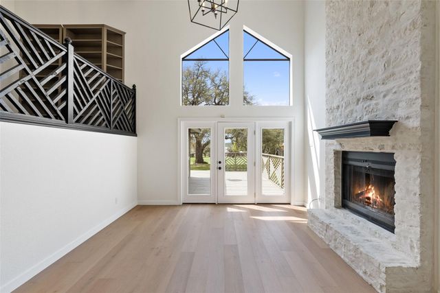 44 Brookhollow DR, Wimberley, TX 78676