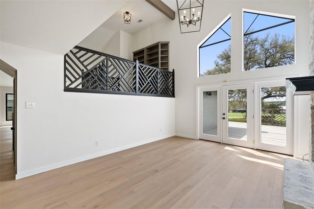 44 Brookhollow DR, Wimberley, TX 78676