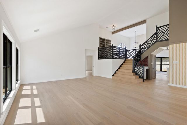 44 Brookhollow DR, Wimberley, TX 78676