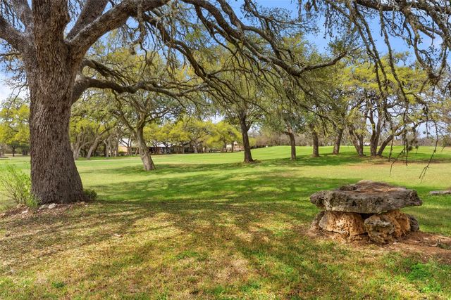44 Brookhollow DR, Wimberley, TX 78676