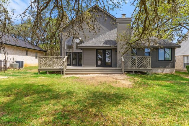 44 Brookhollow DR, Wimberley, TX 78676