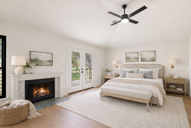 44 Brookhollow DR, Wimberley, TX 78676