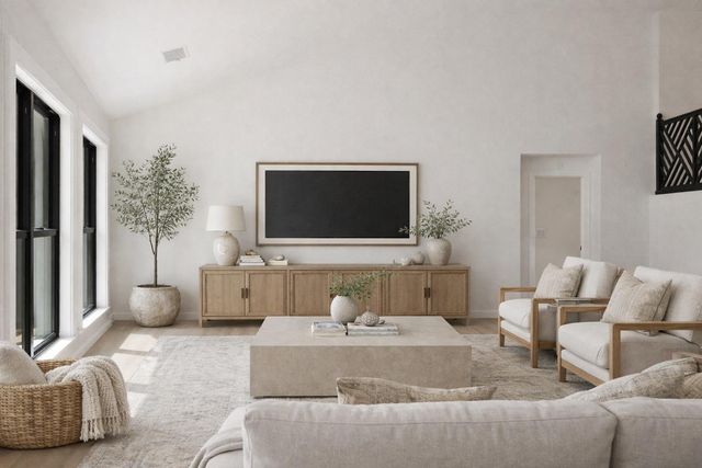 44 Brookhollow DR, Wimberley, TX 78676