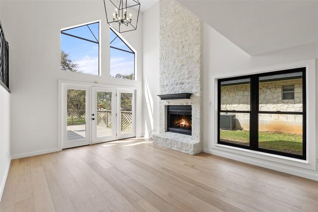 44 Brookhollow DR, Wimberley, TX 78676