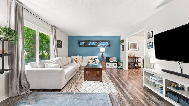 809 N Valleywood Circle, Hixson, TN 37343