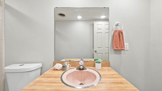 809 N Valleywood Circle, Hixson, TN 37343