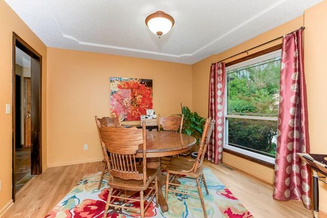 5024 SW Kingfisher Drive, Lee's Summit, MO 64082